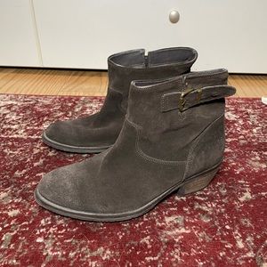Ankle boots